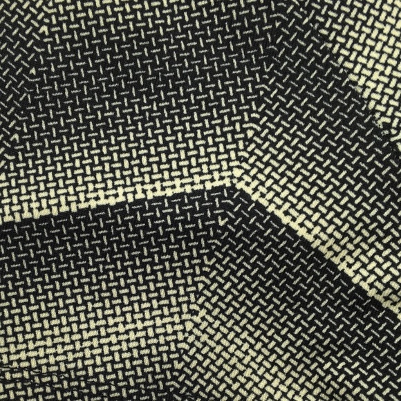 LuLaRoe Geometric Print ‘Carly’ Dress - Picture 6 of 7